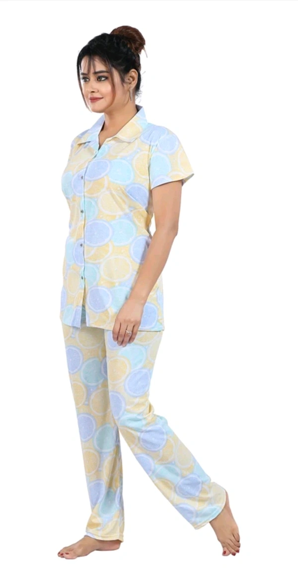 Capasino Women Printed Gold Shirt & Pyjama set - S
