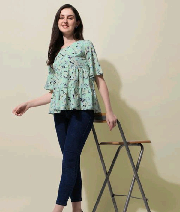 Green Floral Print Layered Top in Crepe fabric with Round Neck and Half Sleeve - L