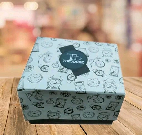 Name: Trendy Metal Wrist Watches