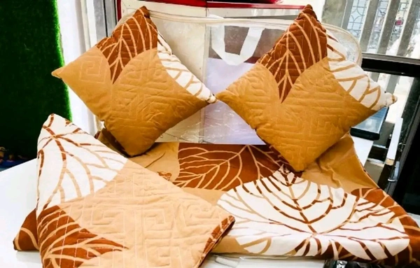 Supersoft Glace Cotton 5 Peice Set 1 queen Size Bedsheet Size 90x100 With 2 quilted Covers Size 18x28 With 2 quilted Cushions With filing Size 12x12 - Queen