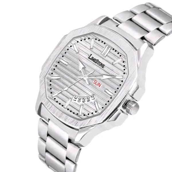 Lime Stone LIMESTONE OTUS 3D Dial The Vintage Day and Date Functioning Boys Quartz Analog Watch - Silver