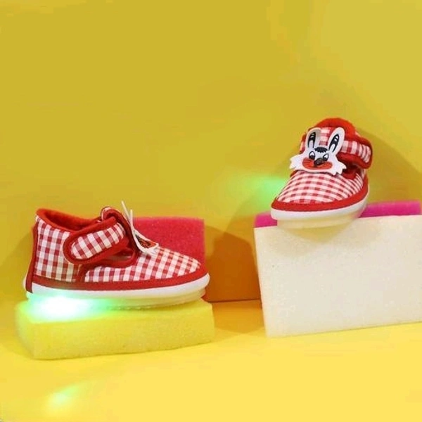 CHiU Kids LED Light Shoes with Musical Chu-Chu Sound - Ideal for Baby Boys and Girls - 12-15 Months