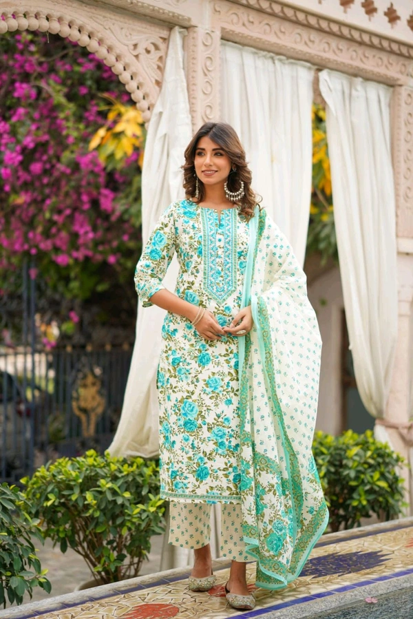 Off White Floral  - White, 3XL