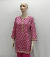 Rani Pink Yellow Leaves Print Kurti - 2XL