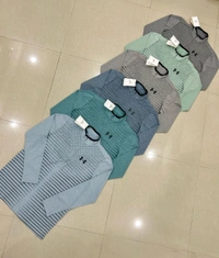 Full Hands T Shirt - M L XL XXL