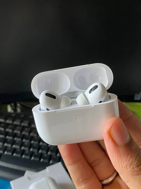 Apple ππ£π£ππ AirPods Pro (2nd generation) Bluetooth Headset (White, True Wireless) - White, Free