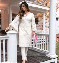 KAASHIBA Charvi Alluring Women Kurta Sets - White, M