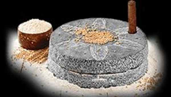 Vedic Chakki Whole Wheat Aata - 1 Kg