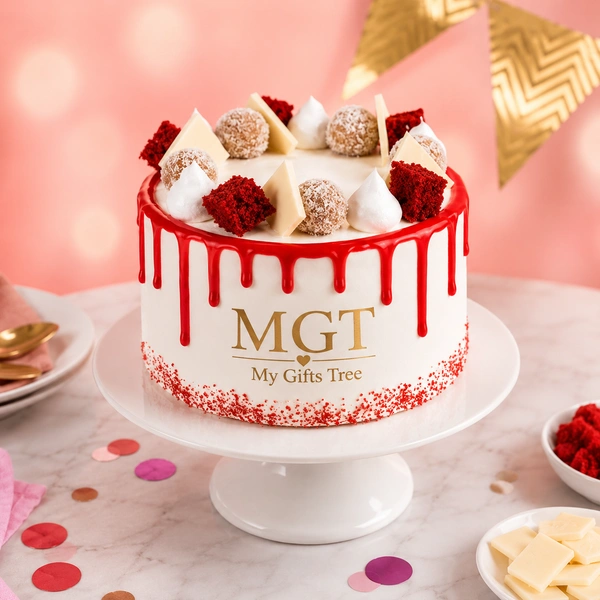 My Gifts Tree Red Velvet With Kaaju Top - 1 Kg