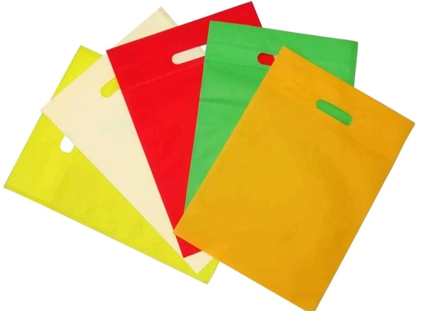 D cut Non-Woven Bags - 12×16, Red