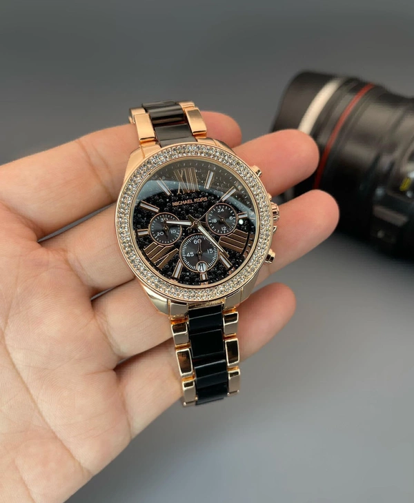 *Michael Kors Ladies Watch Black With Rose gold*