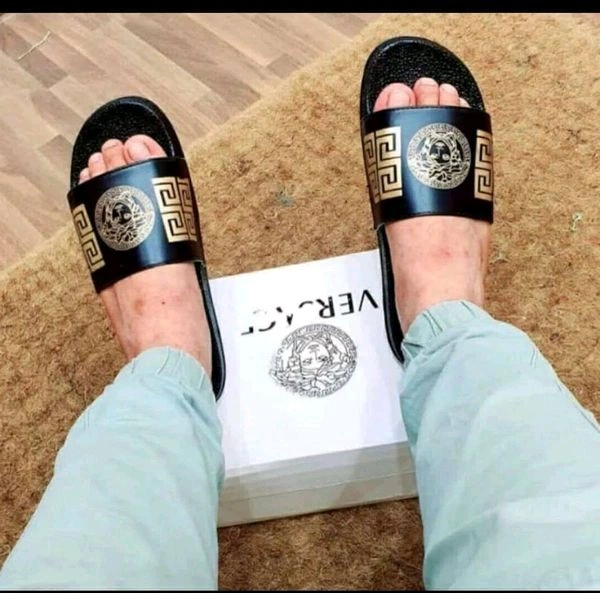 Comfortable & Stylish Flip-Flops For Men - 43-9