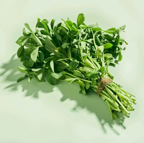Fenugreek leaves/ Methi - 250 - 300 G
