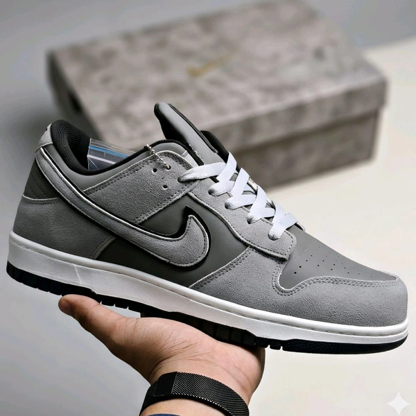Nike SB Dunk Metallic Silver (First Copy)