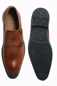 Crust Leather Brogue Shoe - 7