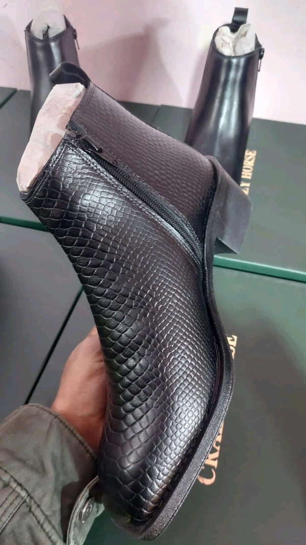 Full Croc Leather Chained Chelsea Boot - 6