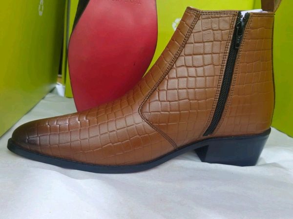 Tan Leather Chelsea Boot With Wood Sole - 10