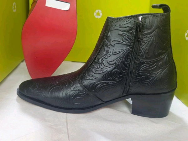 Florence Embossed Leather Chelsea Boot With Wood Sole - 10