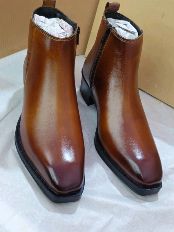 Softy Leather Tan Chelsea Boots With Tpr Sole - 9