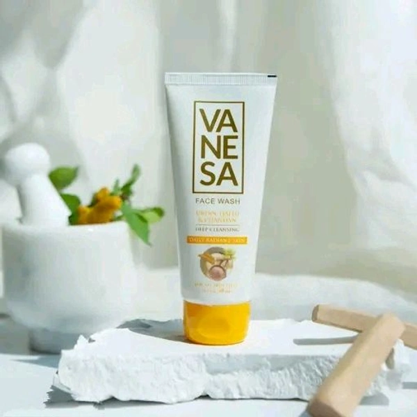 Vanesa Face Wash Ubtan, Haldi & Chandan | Deep Cleansing | For Daily Radiant Skin | All Skin Types | 50 ml
