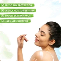 Mamaearth Vitamin C Sunscreen Body Lotion SPF 30 with Vitamin C & Honey for Radiant Skin -300 ml
