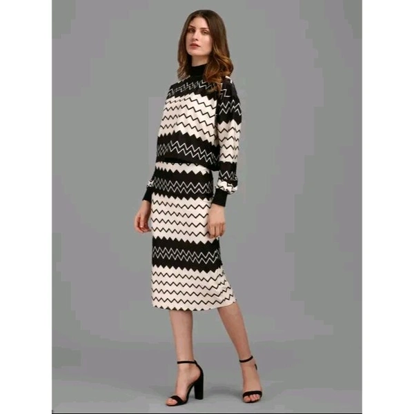  Women's Top & Bottom Sets - S