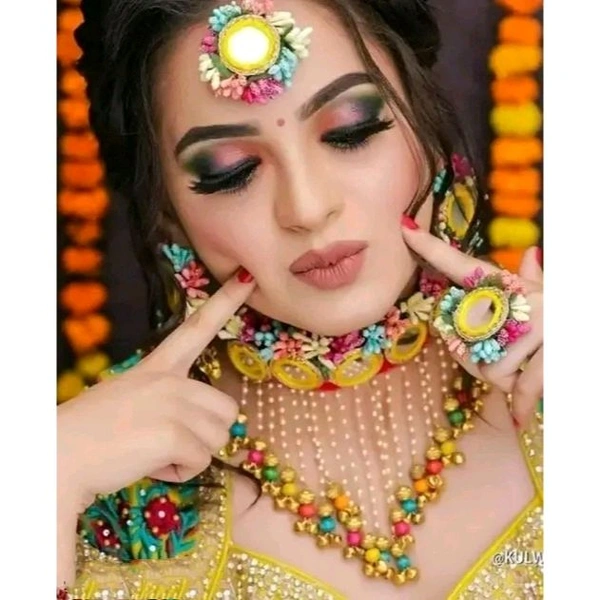 Crazy Trends Mirror Multicolour Flower Jewellery Shine, For Haldi& Mehandi Function