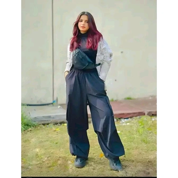 Black Baggy Cargo Parachute Pents - Black, L