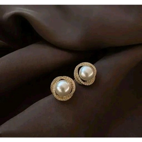 New pearl earrings designs