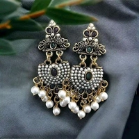 Unique Trendy earrings studs , white earring's ,women's earring's || Fashionable Earrings for Women#fastive earring's #fancy earring's #latest earring's 