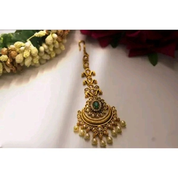 Cz maangtikka with pearls