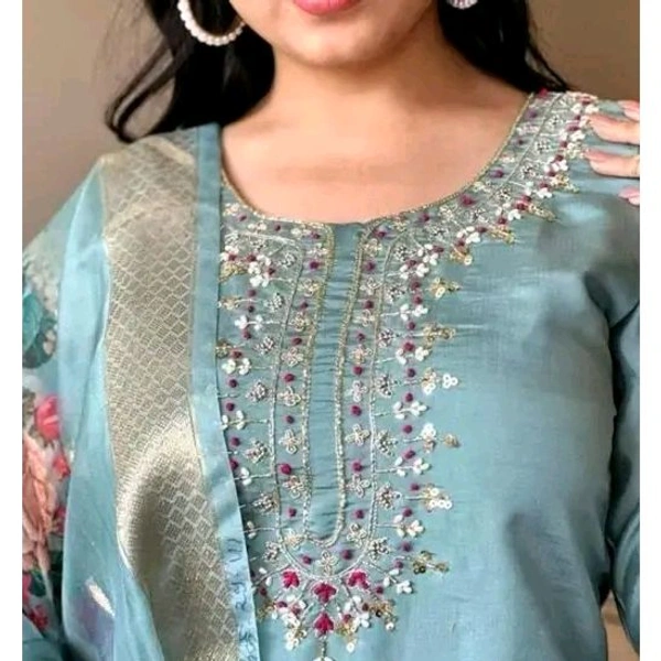 Fancy Reyon Slub Kurta Set With Dupatta - XS