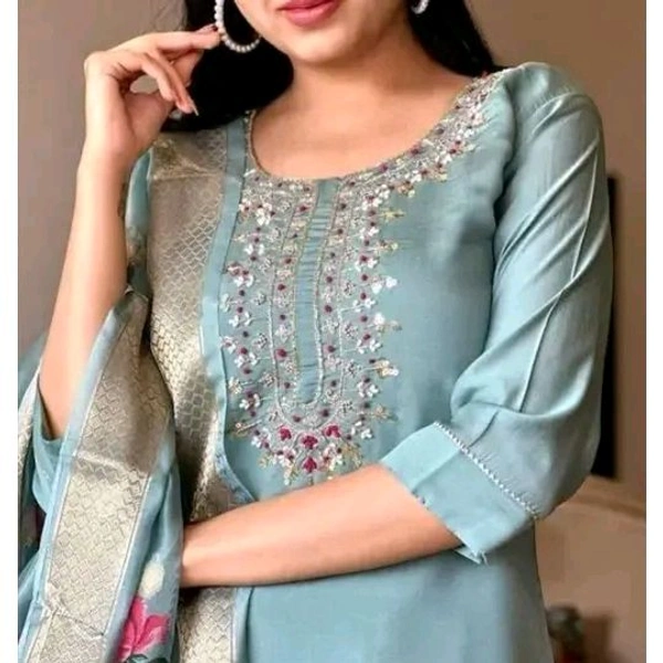 Fancy Reyon Slub Kurta Set With Dupatta - XS