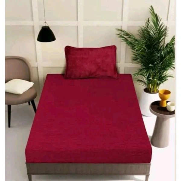 100% Woolen Fabric Warm Super Soft Single Bedsheet with 1Pillow Cover. Warm fitted bedsheet specially made for Winters seasons [Size - 36x78 Inches] High Quality woolen bedsheets ( Red )