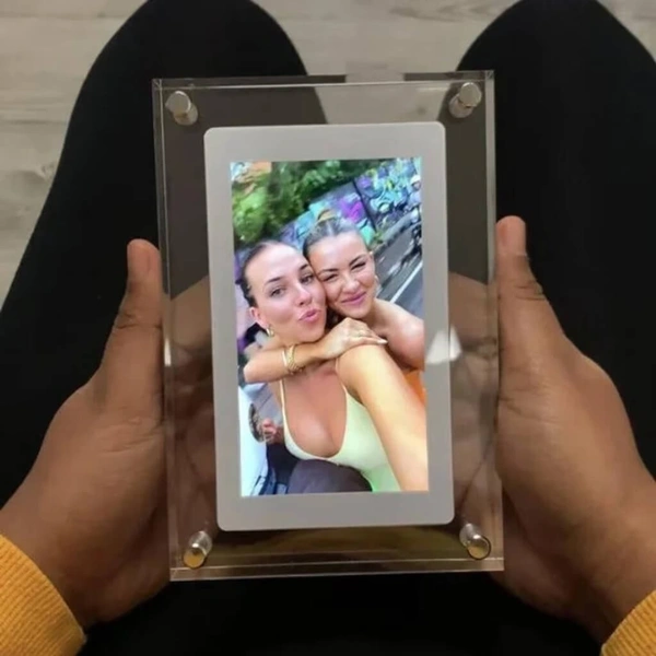 Digital Photo Frame