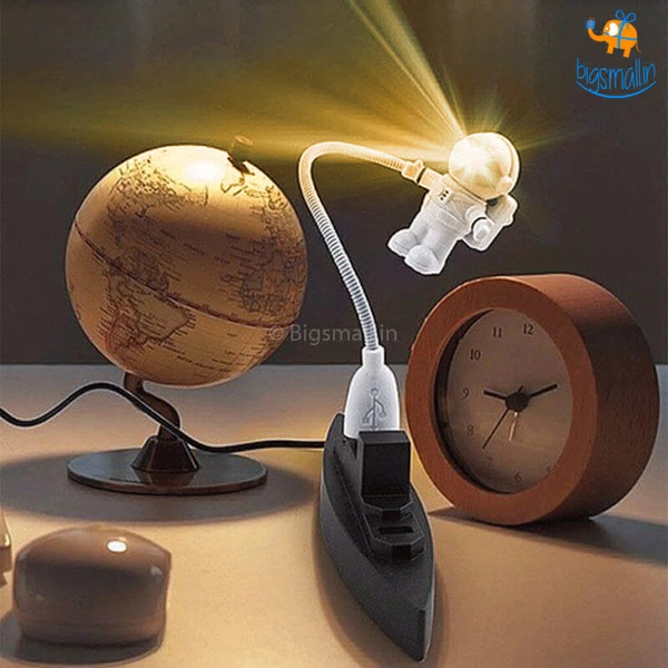 Astronaut USB Night Light - White