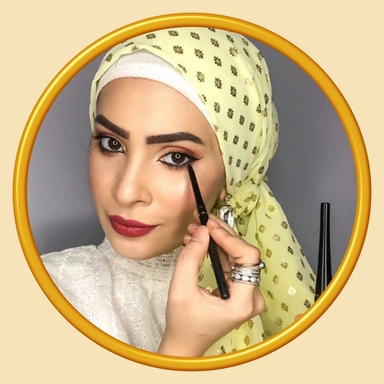 Cosmetic Essentials π