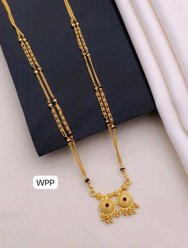 Kanaf ✨ KANAF 18" Short Marathi Mangalsutra (Sort Marathi Ms Dokiyu) | Traditional Gold Forming Black Beads Chain ✨