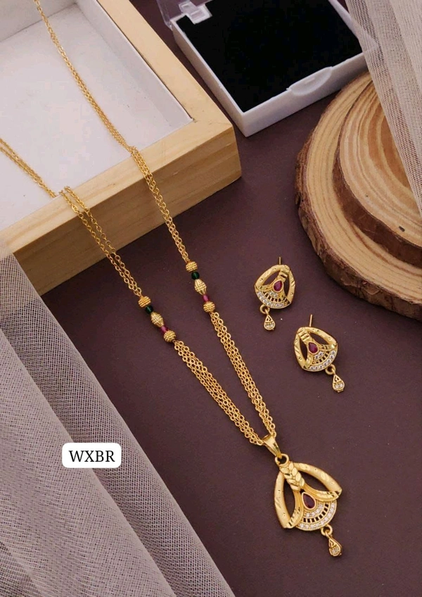 Kanaf ๐ซ KANAF Fancy AD Forming Pendant Tops Set | 3-Line Fancy Satari CNC Chain 18โ | Micro Gold Plating | Daily Wear