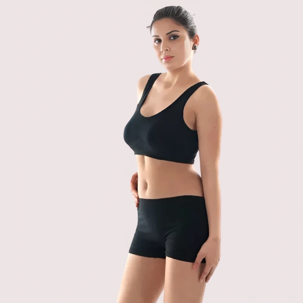 InnerFeel "Black" Seamless Sports Bra And Boyshort Set - L, 30