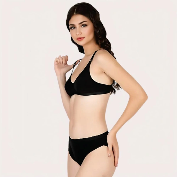 InnerFeel French Daina Essential Black: 2 Bras and 2 Panties Combo Set - 32 A