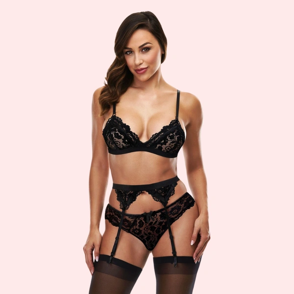 InnerFeel Onyx Temptation Bra and Garter Set - 30 B