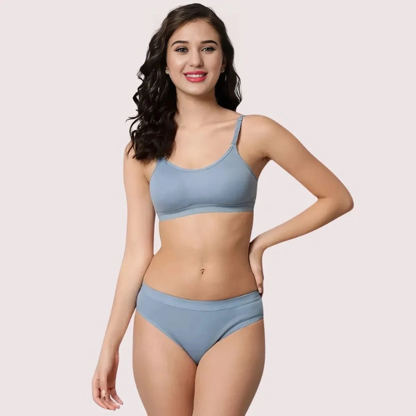 InnerFeel Wire-Free Women's Sports Bra Panty Set (2 pack) - 32, assorted