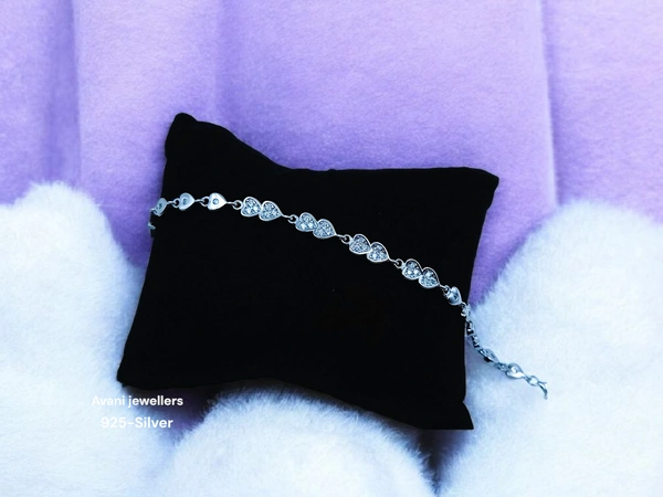 Avani Jewellers Silver Ladies Fancy Bracelet - 7.71, 8 INCH