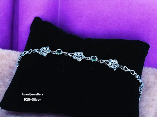 Avani Jewellers Silver Ladies Fancy Bracelet - 6.8, 7.5 INCH, GREEN