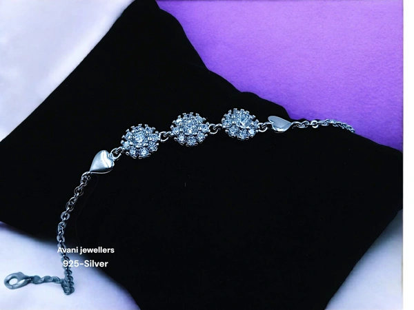 Avani Jewellers Silver Ladies Fancy Bracelet - 4.8, 7.5 INCH