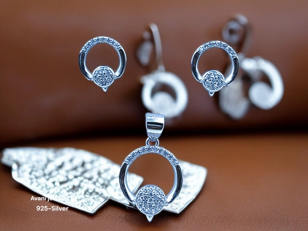 Avani Jewellers Silver Italian Fancy Pendant Set - 2.89