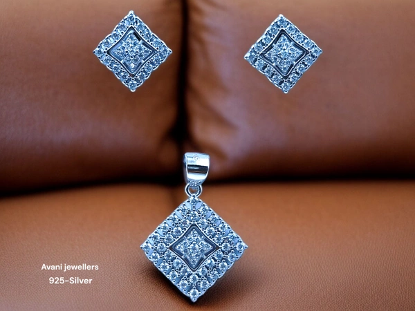 Avani Jewellers Silver Italian Fancy Pendant Set - 3.83