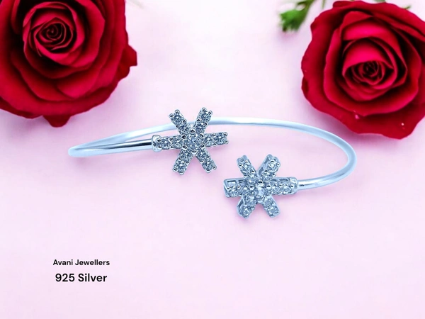 Avani Jewellers Silver Ladies Fancy Kade - 3.61, Adjustable