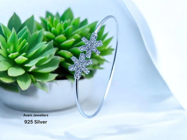 Avani Jewellers Silver Ladies Fancy Kade - 3.61, Adjustable